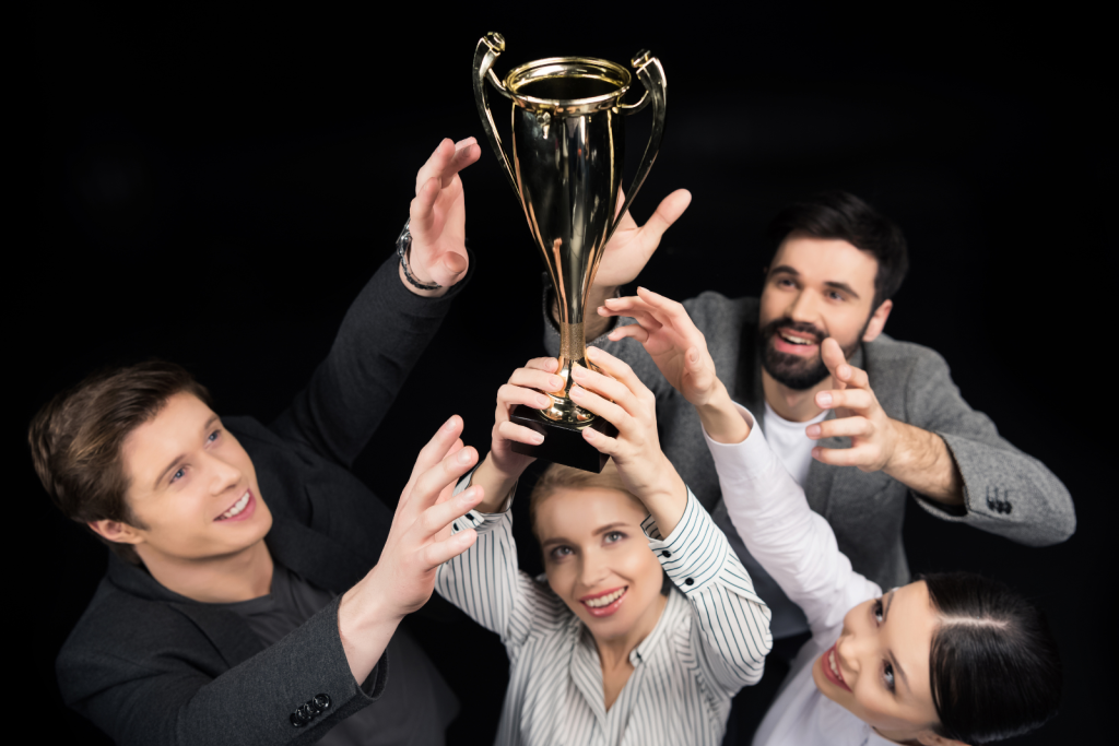 How to Choose Corporate Awards: A Comprehensive Guide